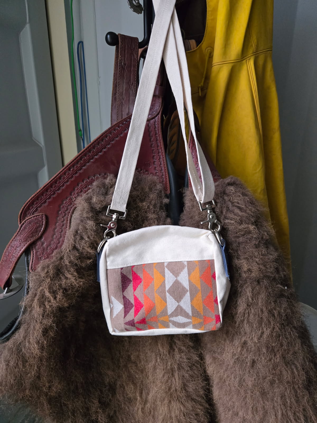 Crossbody Bag (Extra Punchy)